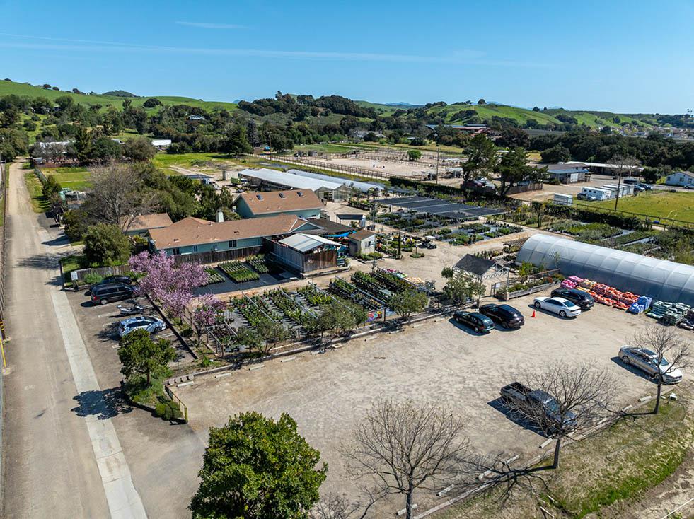 925 W Highway 246