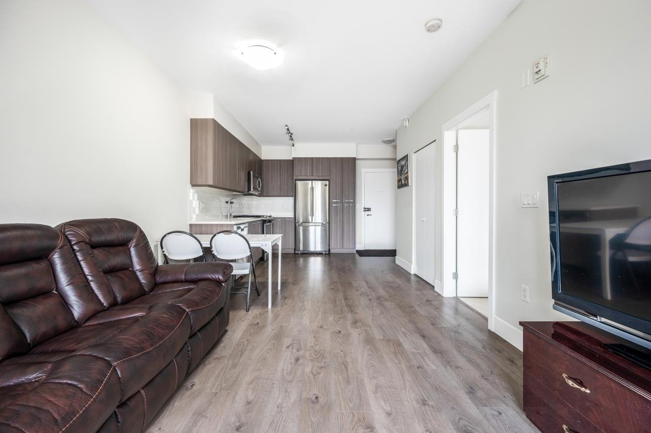 102-1306 5th Ave