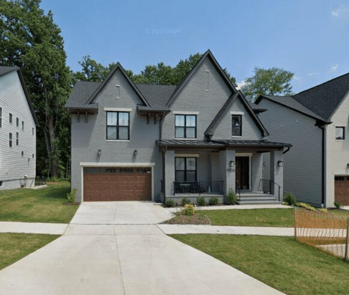 9505 Wildoak Dr