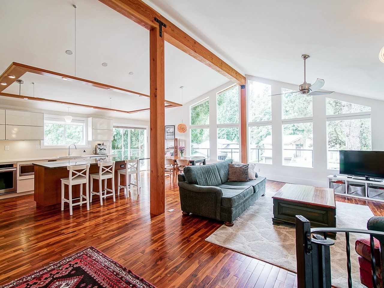 2612 Hardy Cres