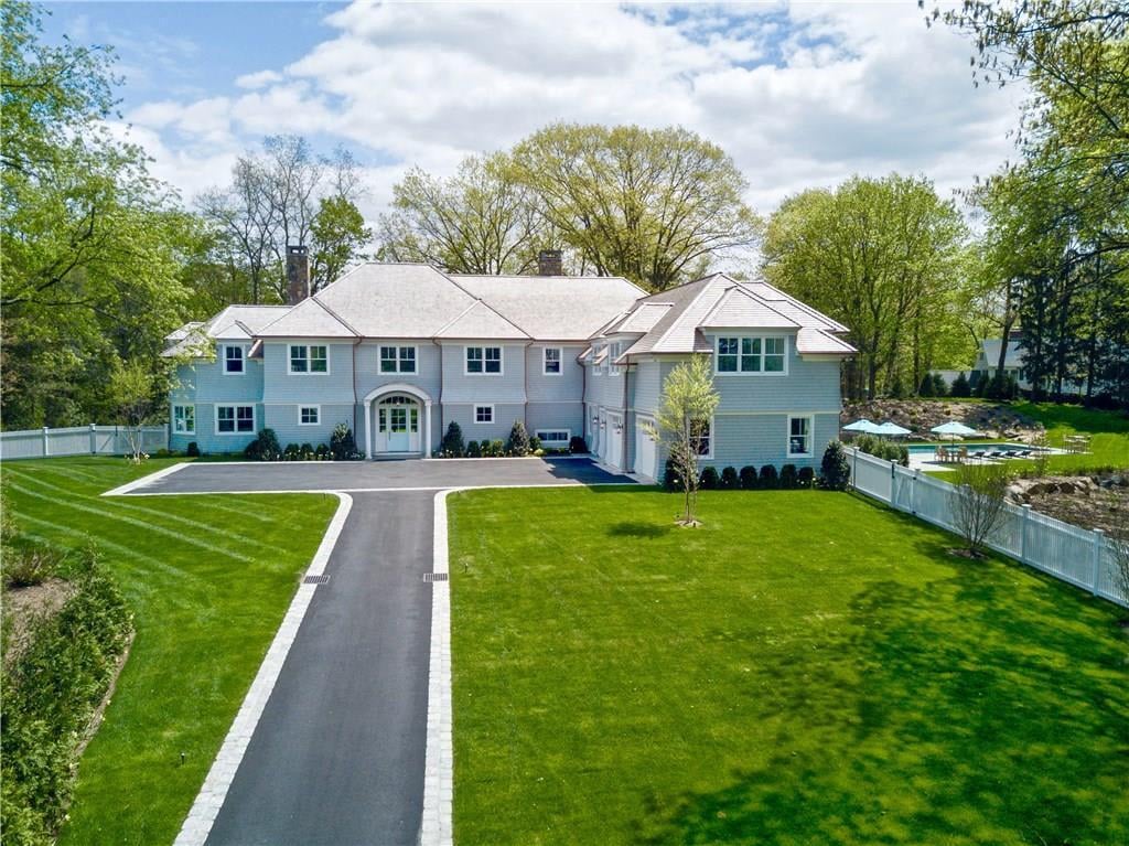11 SUNSWYCK RD
