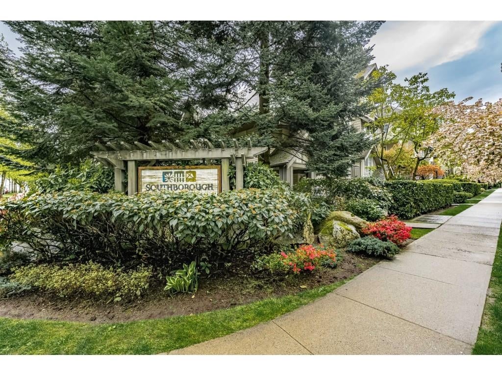 66-7088 17th Ave