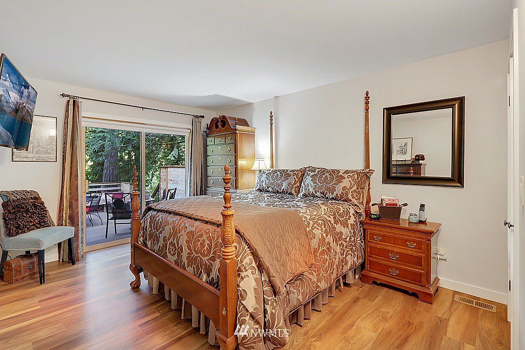 24202 249th Ave SE
