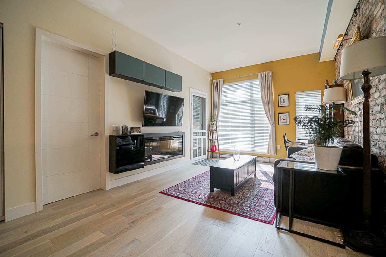 115-262 Salter St
