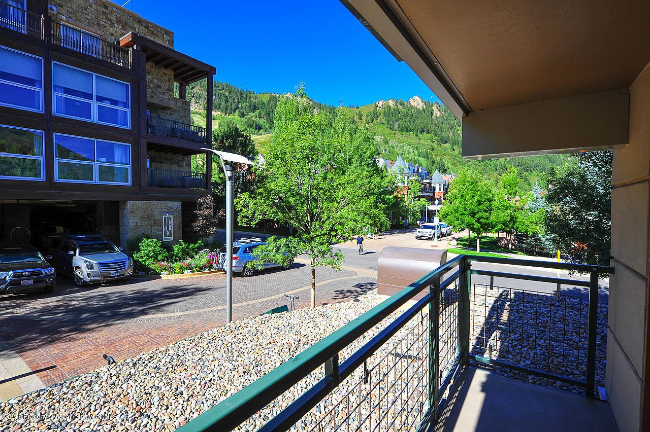 555 E Durant Ave #2G