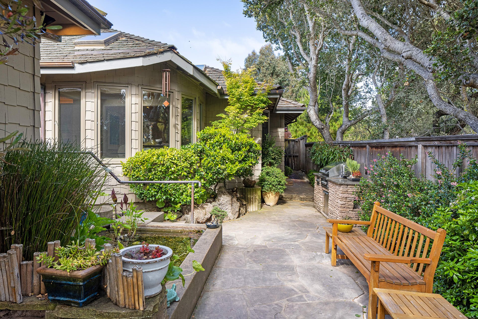 Carmel Jewel - 10th Ave 3 SE of San Carlos
