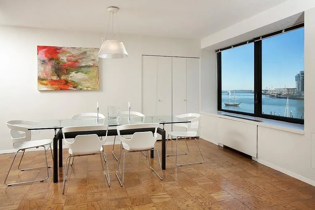 85 E India Row, Apt 4F