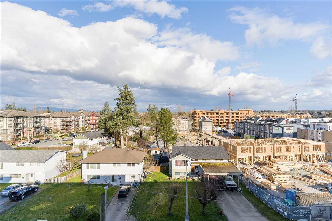 506-5485 Brydon Cres