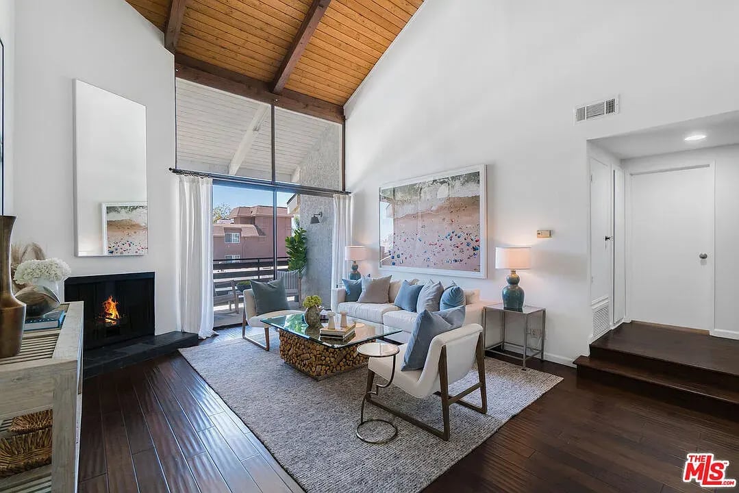11706 Montana Ave APT 309