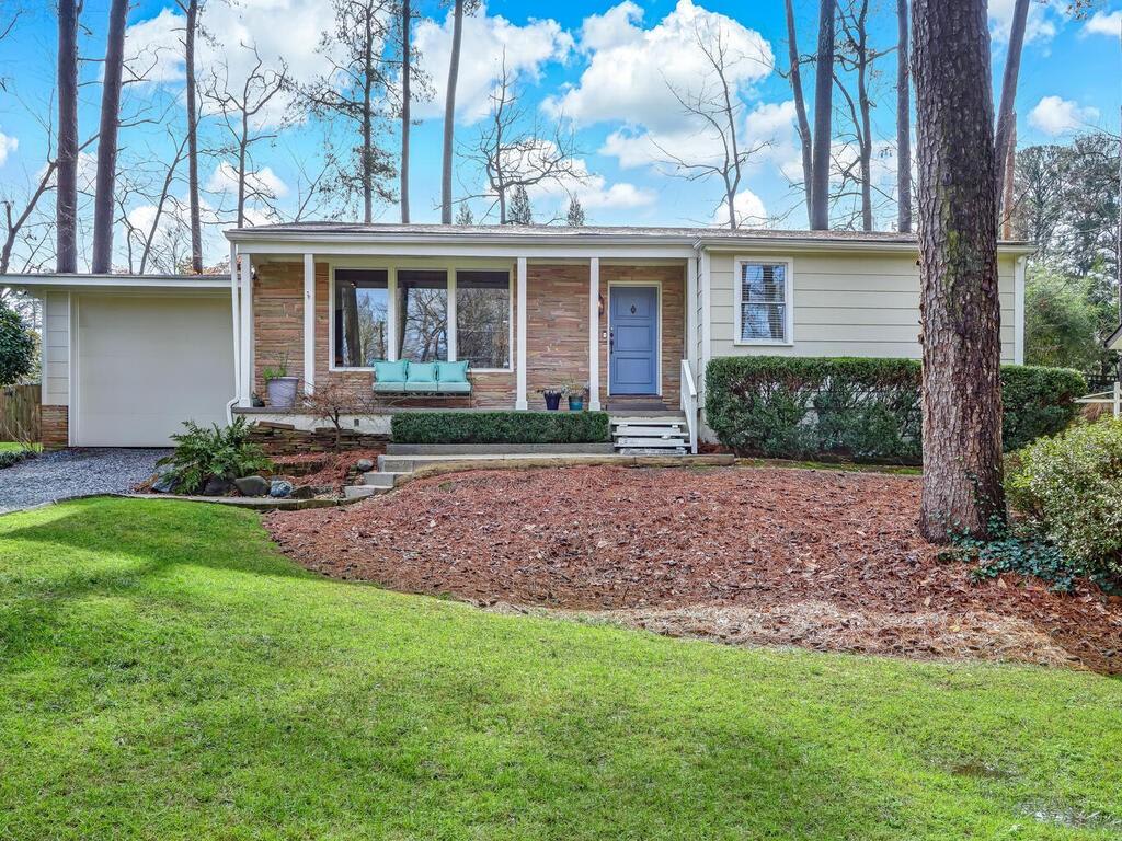 1295 NE Roxboro Drive NE