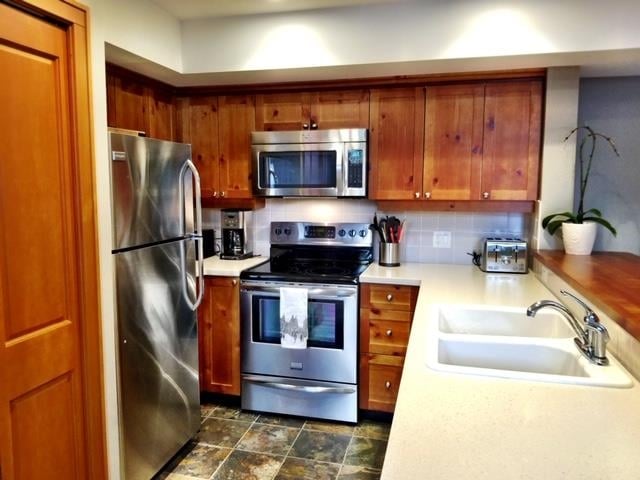 25-4661 Blackcomb Wy