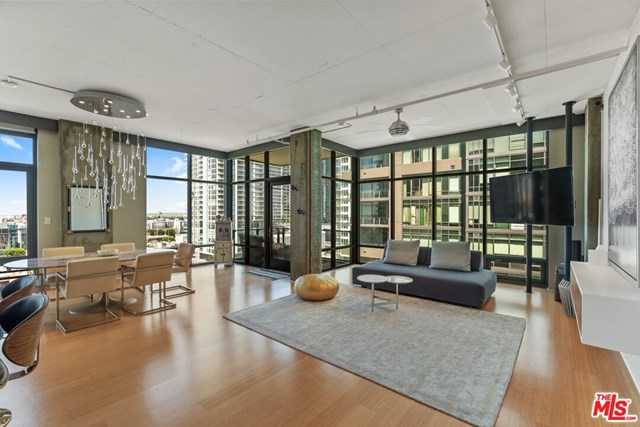 1111 S GRAND Avenue Unit 1101