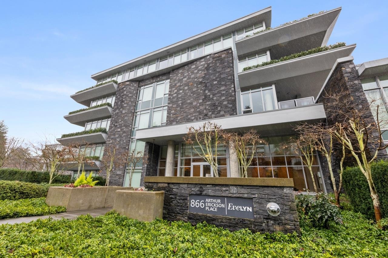 504-866 Arthur Erickson Pl