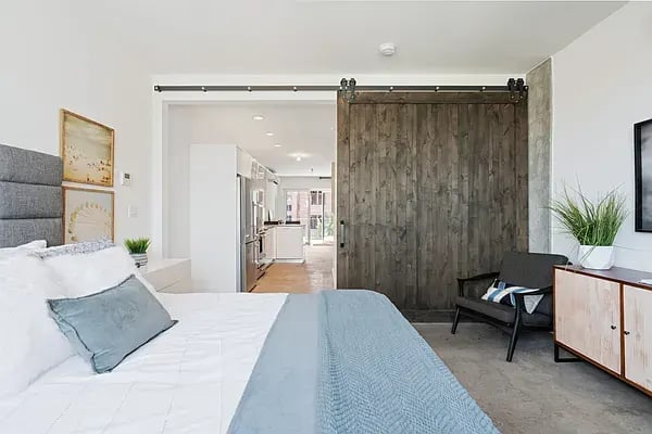 651 New York Avenue Unit: 608