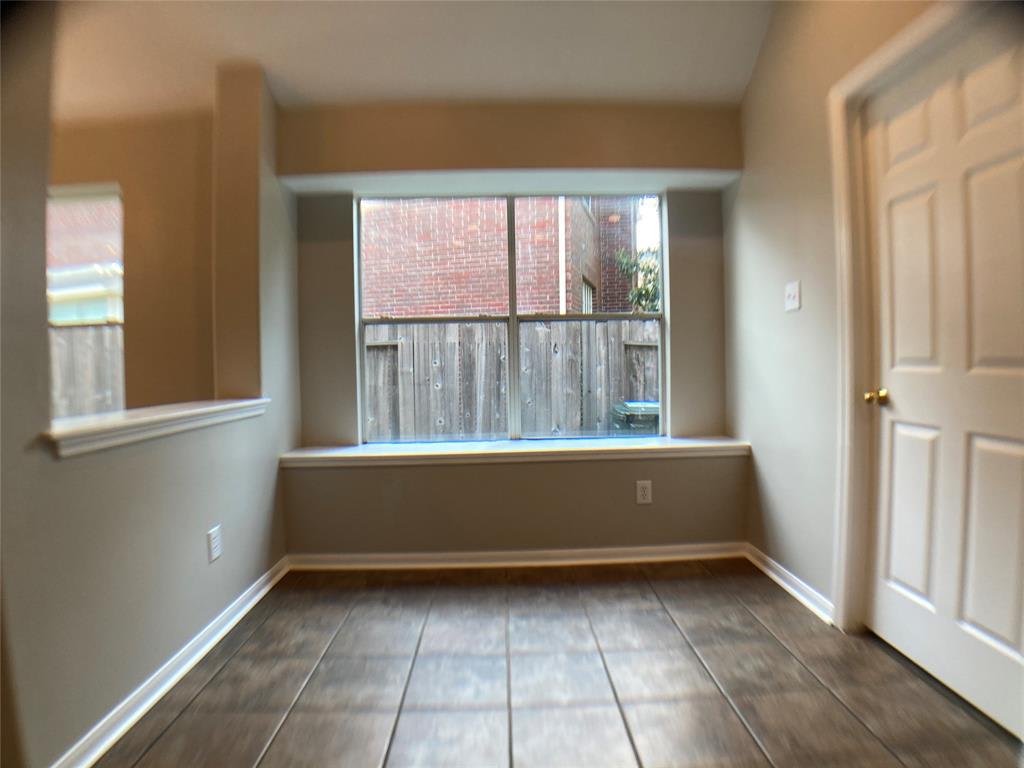14315 Fenton Ln