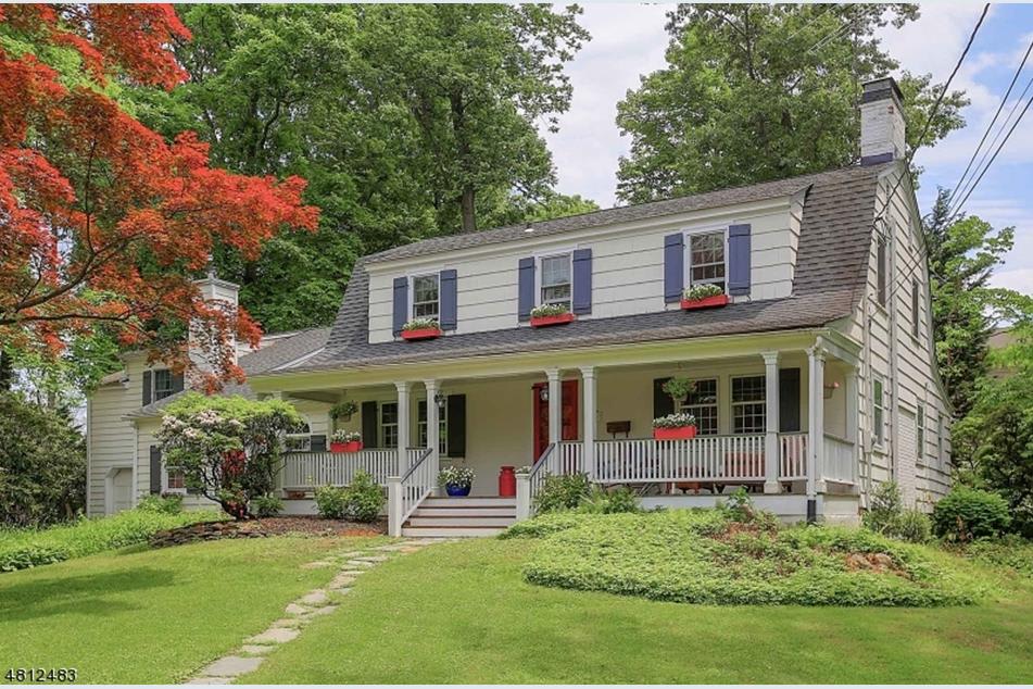 24 Tanglewood Ln