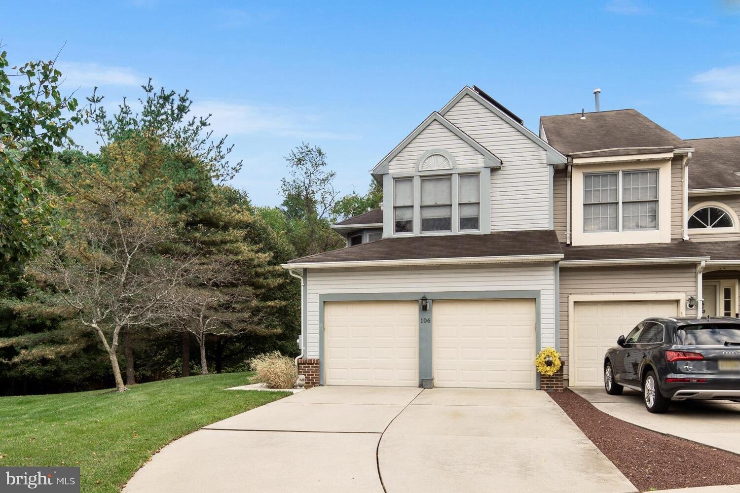 106 Endsleigh Ct