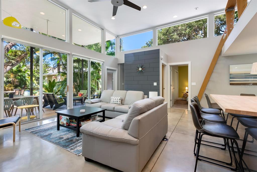 1734 Bahia Vista St