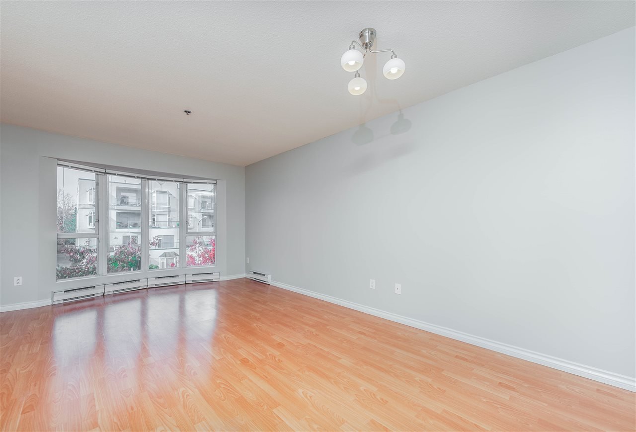 204-7700 St. Albans Rd