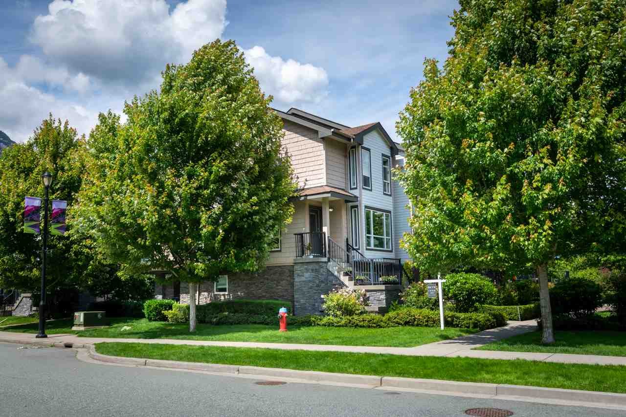 6-1233 Main St