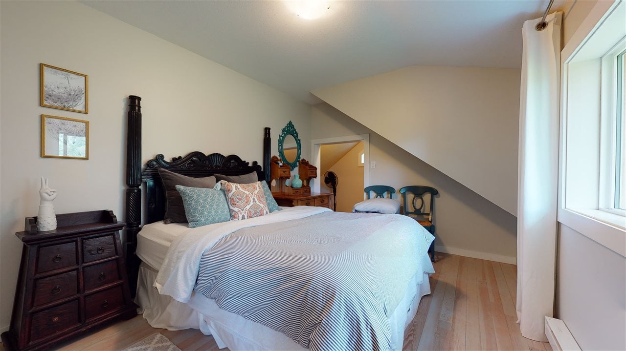 8354 Pemberton Meadows Rd