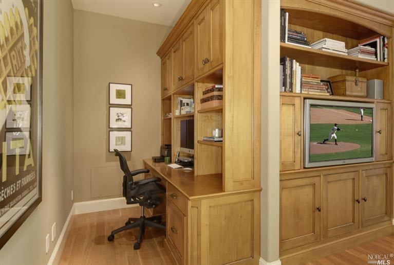 Luxurious Residence Featured in Several Magazines- Represented Buyer
