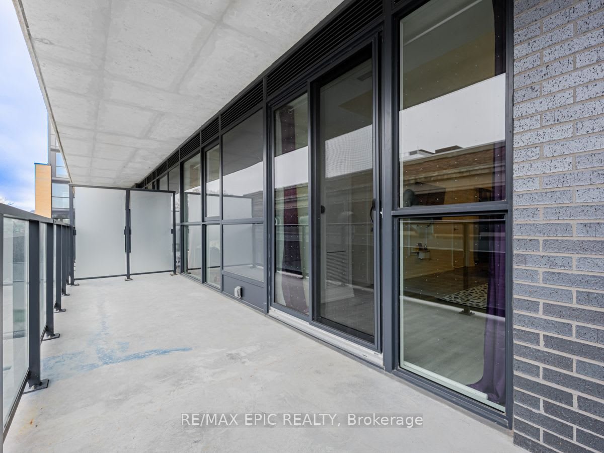 2369 Danforth Ave 317