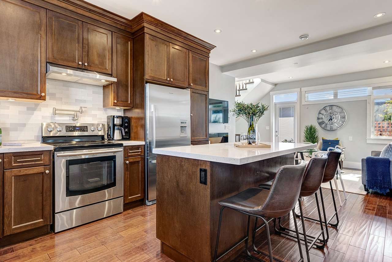 617 Mahon Avenue, North Vancouver