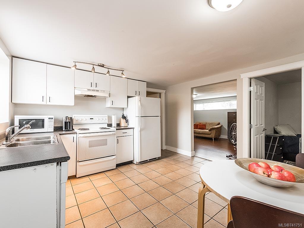 3913 Ansell Rd, Saanich