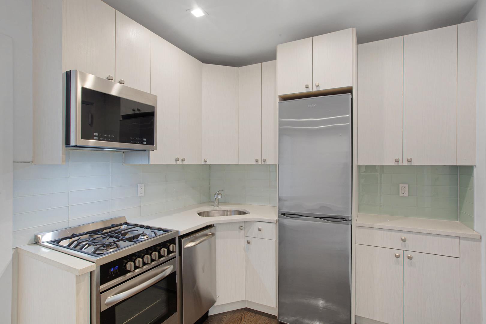 152 Thompson Street, Apt 5-E