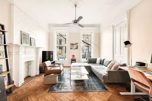 138 Berkeley Place Unit: PARLOR