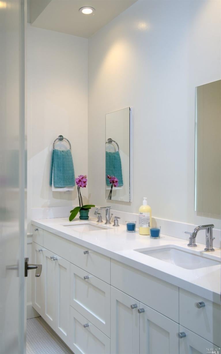 Newly Constructed Classic Contemporary Home- Represented Buyer