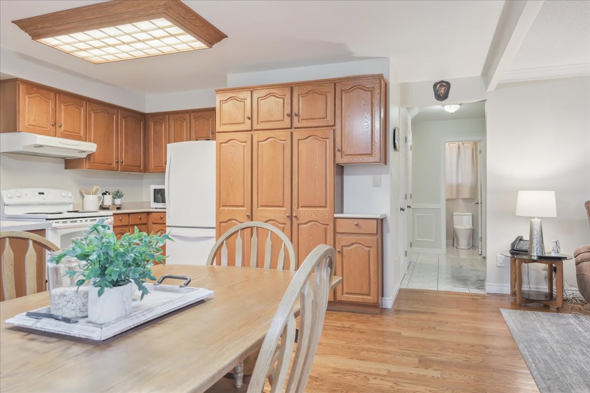 Situated on a quiet court & backing onto Bronte Creek