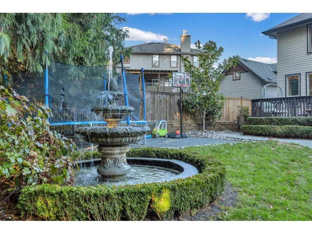 5099 Bridlewood Dr