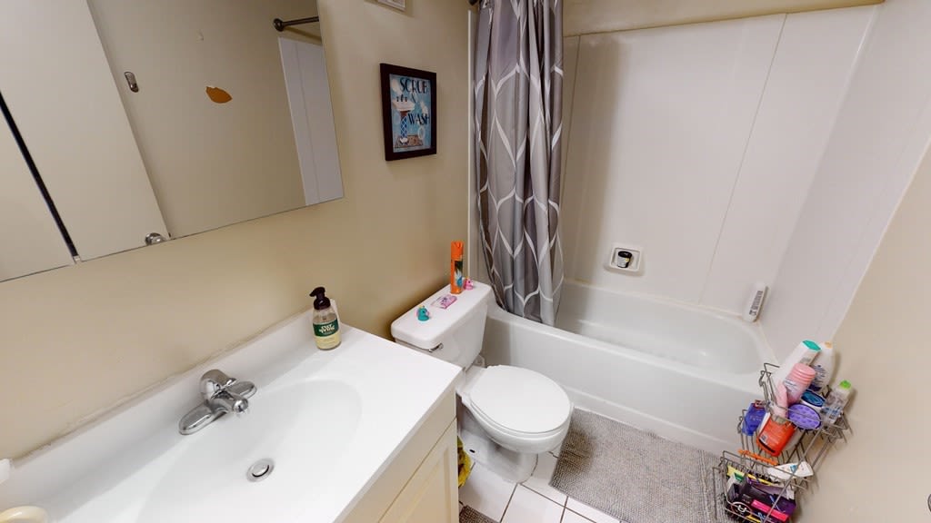 108 Peterborough St #3E