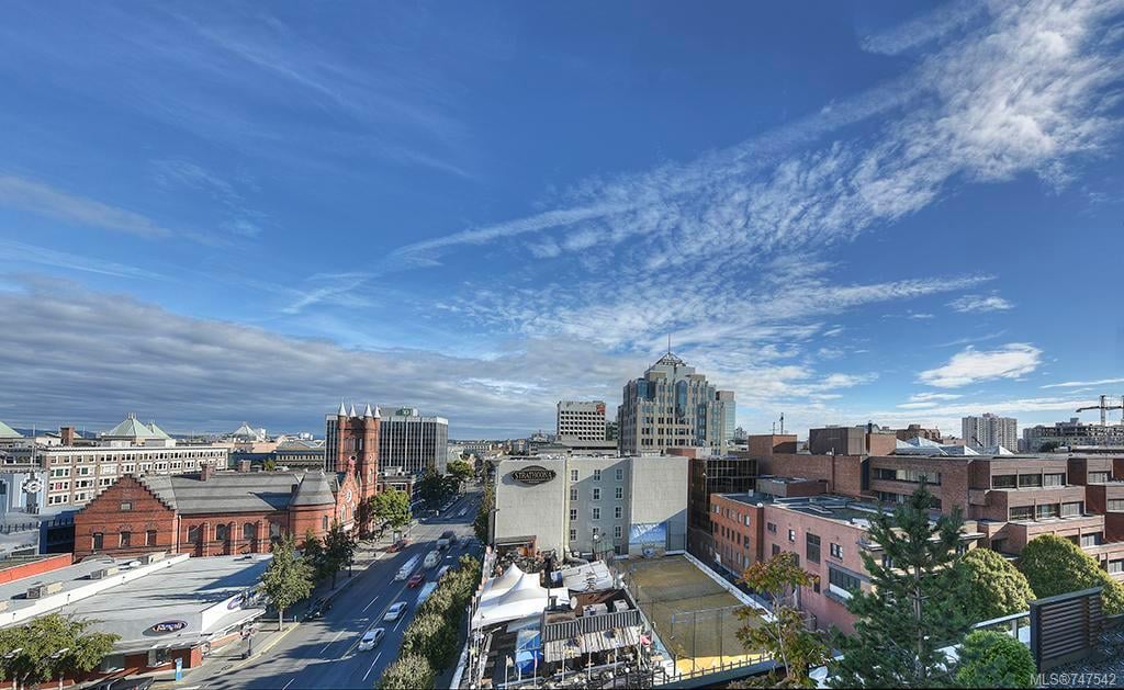 1105-707 Courtney St, Victoria