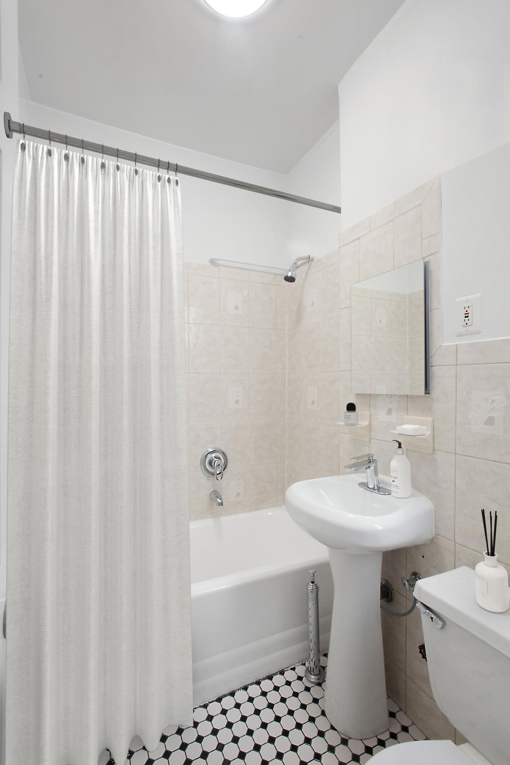 246 East 4th Street, Apt 3-A