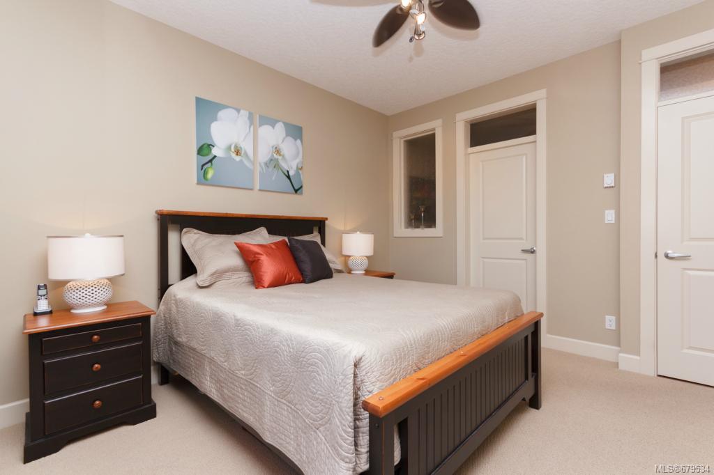 204-3220 Jacklin Rd