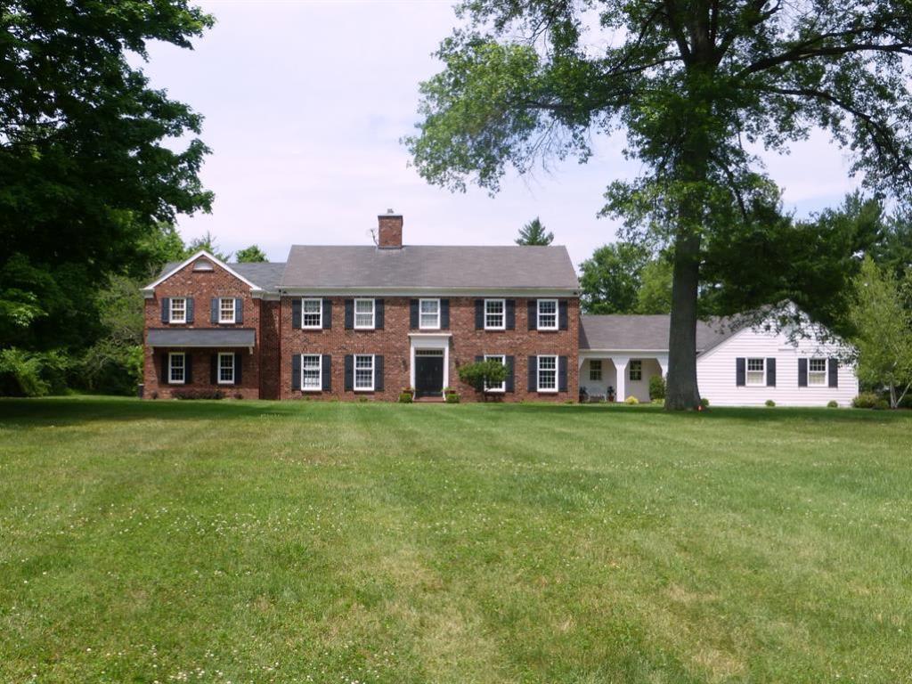 9500 Whitegate Ln.