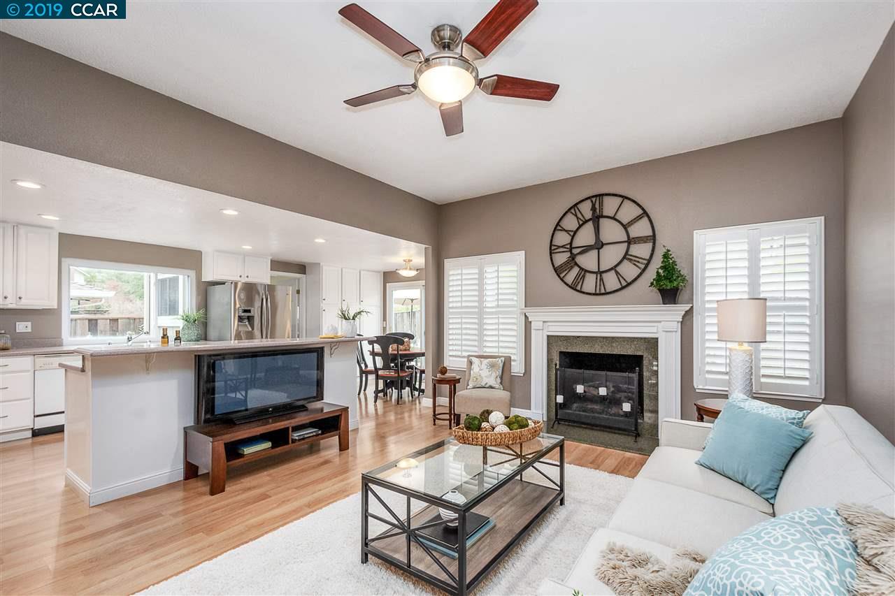 649 Adobe Dr