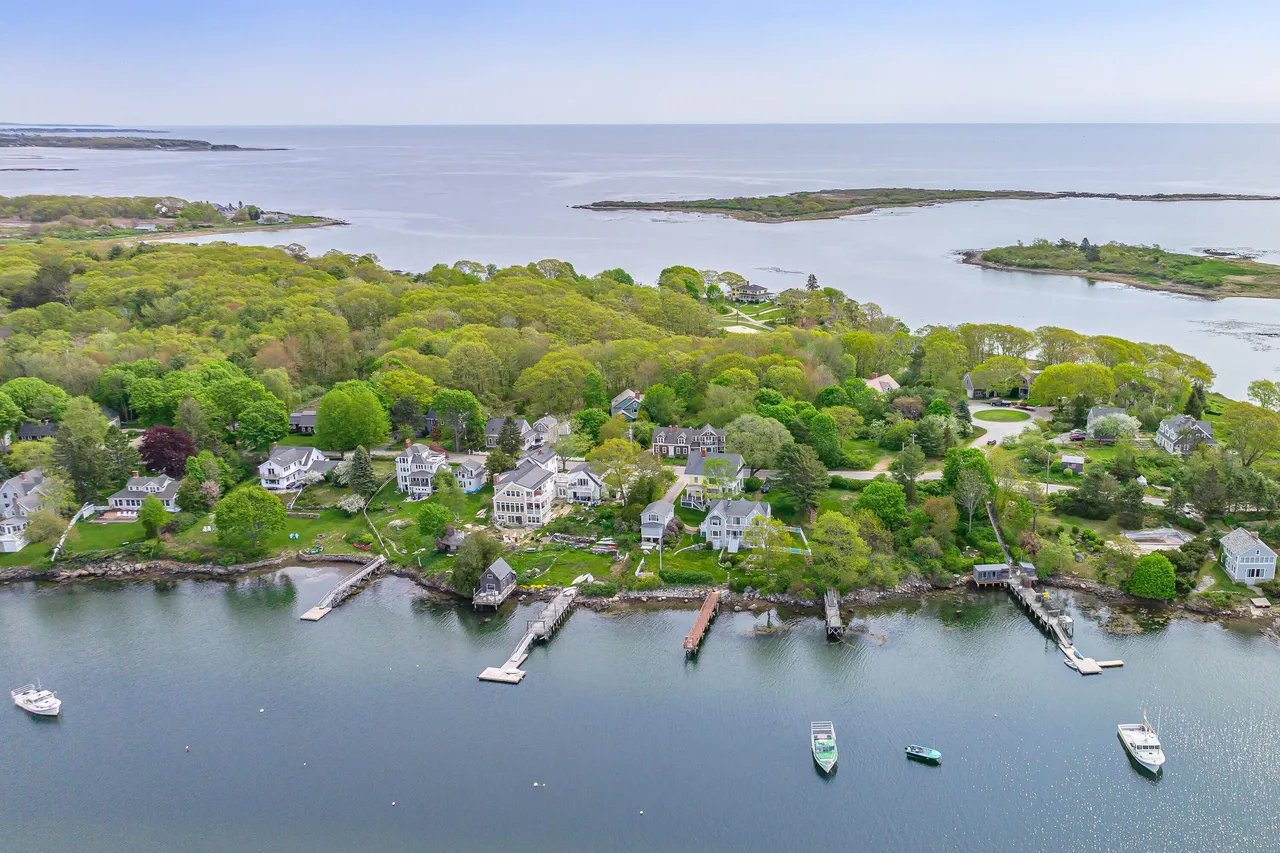 New Listing! 52 Pier Road, Kennebunkport, Maine – $1,800,000