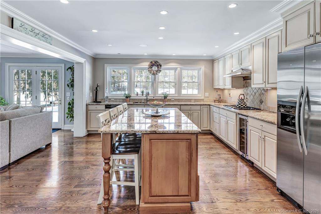 208 N Cedar Rd