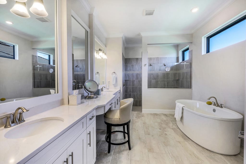 18389 Wildblue Boulevard, Flort Myers