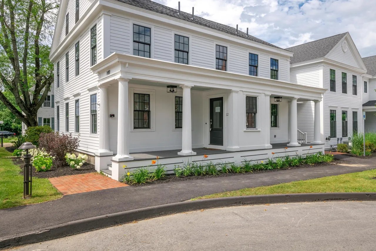 Home for Sale – 153 Main Street, Unit 1, Yarmouth $589,000