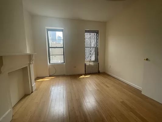 600 Tenth Avenue Unit: 3RN