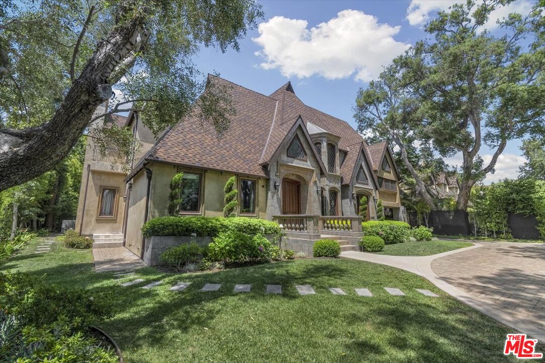 Pristine Villa
