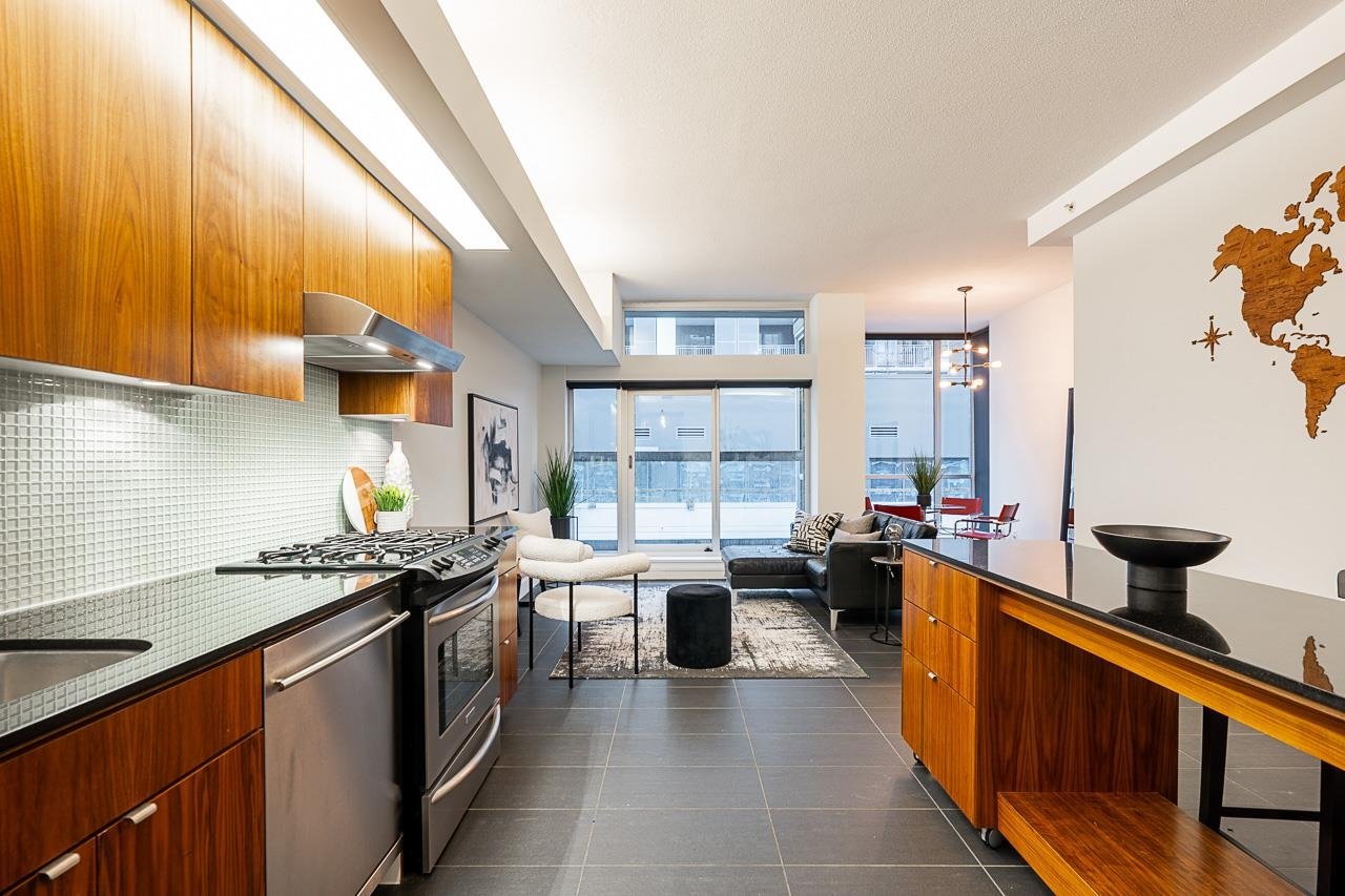 404-33 W Pender Street, Vancouver