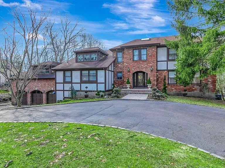 20 Stony Hill Path