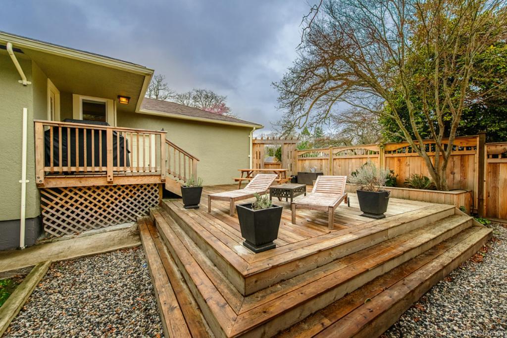3155 Westdowne Rd, Oak Bay
