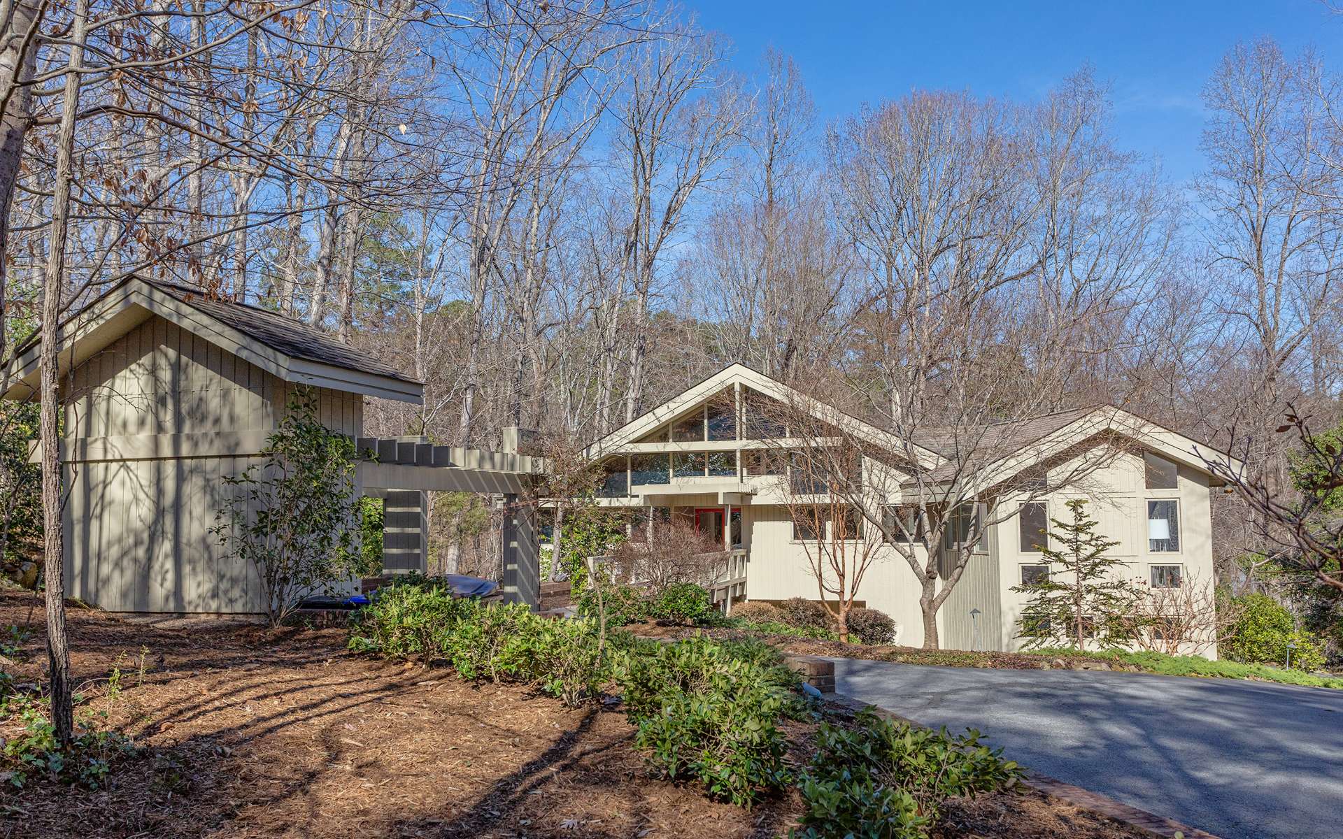 227 Stagecoach Rd